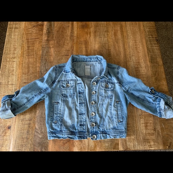 Cropped Denim Jacket - Picture 3 of 4